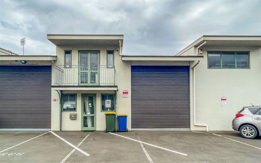 Unit 8, 11 Silverfield, Wairau Valley